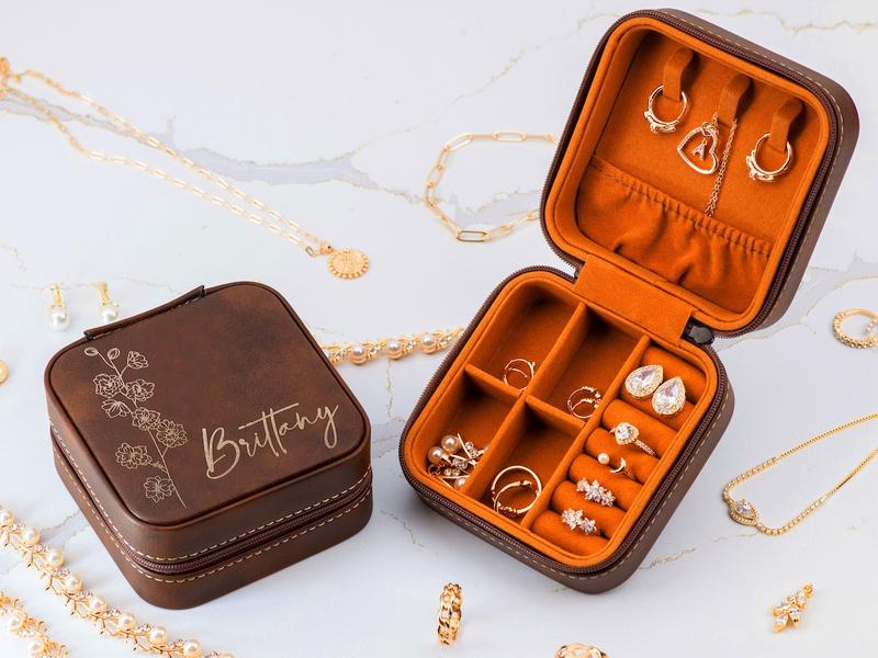 (Read description) Travel Jewelry Box, Wedding Bridesmaid Gifts, Personalized Gifts for Her, Engraved Jewelry Case, Birthday Gift for Women, Travel Accessories