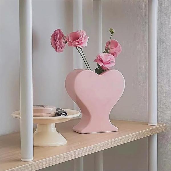 Peach Heart Shape Ceramic Vase, Unique Pink Flower Vase for Home Office Table Book Shelf Living Room Decor Housewarming Festival Gift