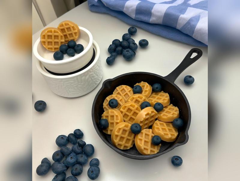 Blueberry Maple Waffle Wax Melts. Bakery Wax Melt. Soy Wax Melts. Strongly Scented Wax Melts Wax Tarts for Wax Warmers. 4 oz. 12 Waffles +9 Blueberries