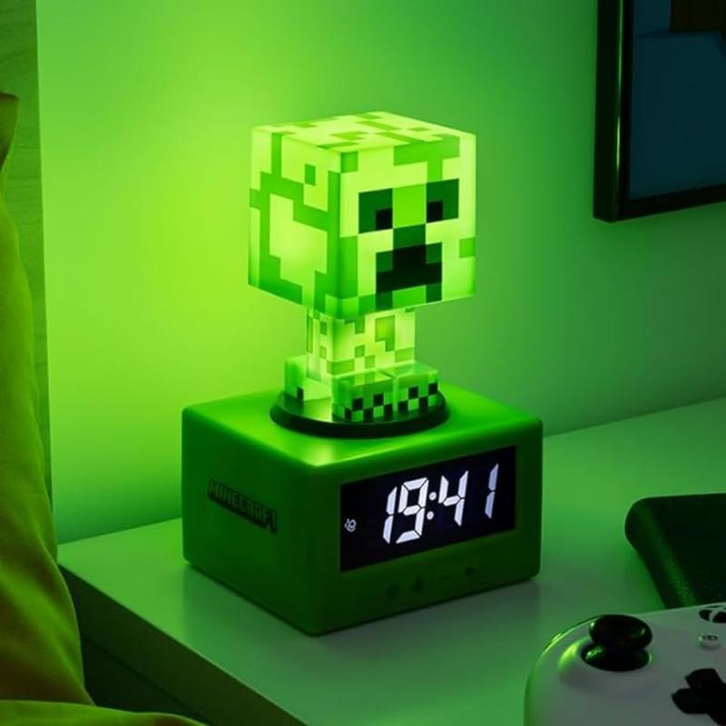 Minecraft Creeper Icon Alarm Clock for Gamers - Perfect for Your Bedroom