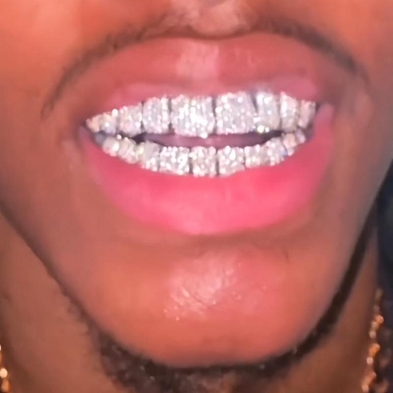 2Pcs  Set Blingbling Halloween Hip Hop Cubic Zirconia Teeth Grills 20 Teeth Top Bottom Grills Dental Mouth Punk Tooth Caps Cosplay Rapper Jewelry For Men Women Teenager