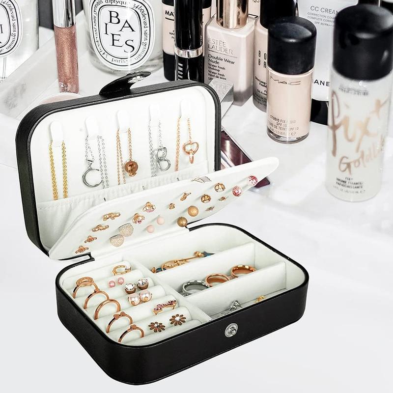 Compact Travel Jewelry Box, Elegant PU Leather Organizer for Women and Girls. This Portable Mini Case is Perfect for Storing and Displaying Stud Earrings, Rings, Necklaces, and Bracelets while on the go