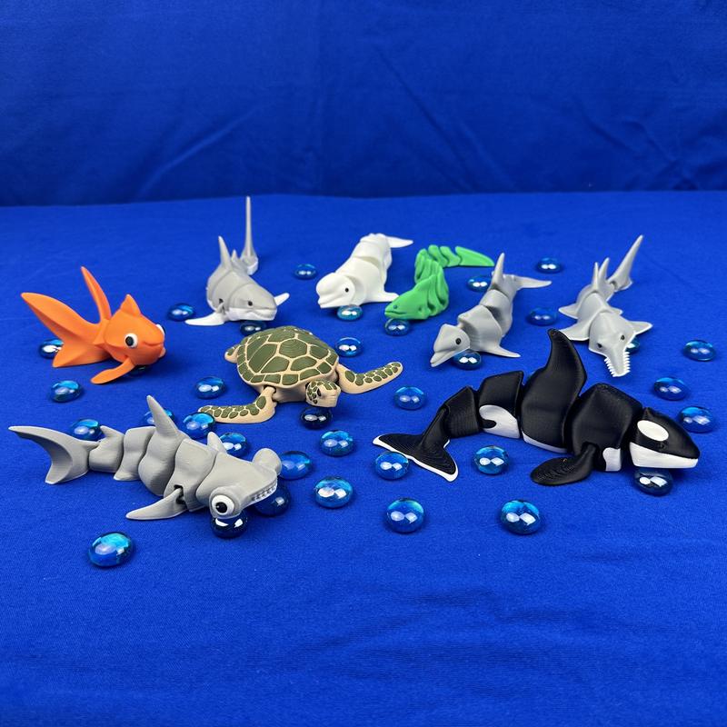 Custom 3 pack of cute 3d printed articulating animals. Great for decorating your desk or room. Nature Artistic