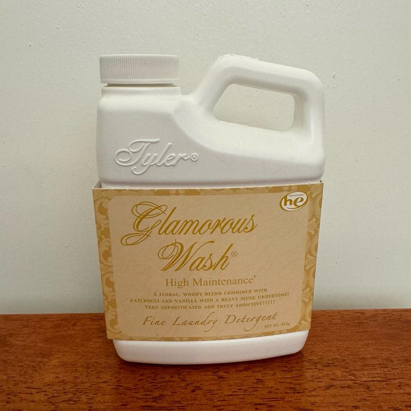 Tyler Candle Company Glamorous Wash (16oz) Fine Laundry Detergent