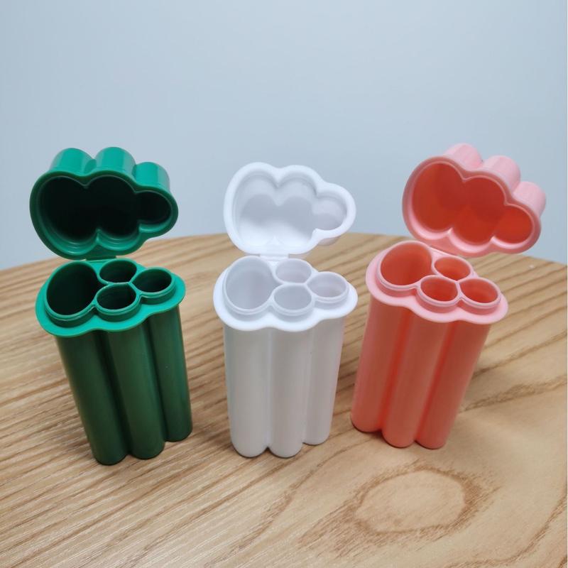 The lighter storage box can be used to store lighters for easy carrying and does not take up space. It comes in solid green, purple, and white colors. Organiser