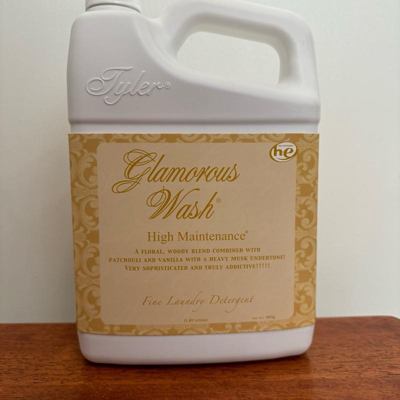 Tyler Candle Company Glamorous Wash 1.89L (64oz) Fine Laundry Detergent