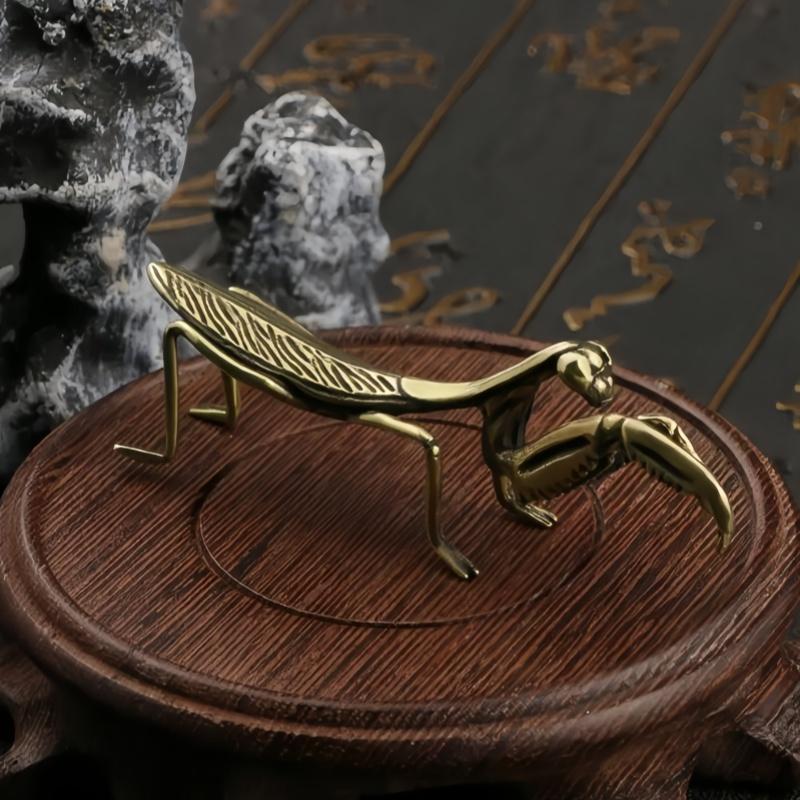 Brass Mantis Ornament, 1 Count Creative Insect Design Tea Pet, Miniature Copper Art Ornament for Home Decor, Desktop Decoration, Room Decor