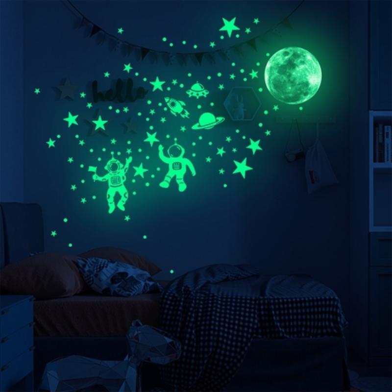 Astronaut Rabbit Pattern Luminous Wall Sticker, 1 Count Glow in The Dark Wall Decal, Self Adhesive Wall Decor for Home Bedroom Living Room