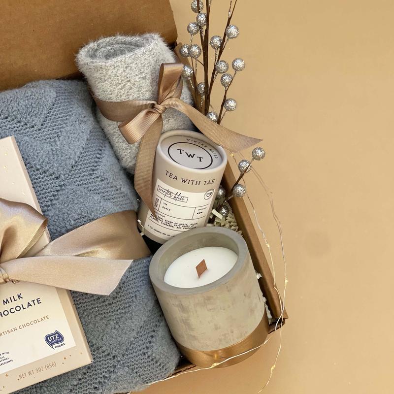 Classy Gift Basket for Women - Cozy Gift Box with Blanket, Socks, Candle - Self Care Gift Box, Care Package, Gifts for Her for Any Occasion